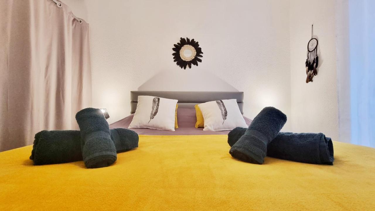 La Plume De Jais - Famille Ou Travail- Fibre - Confortable Apartment